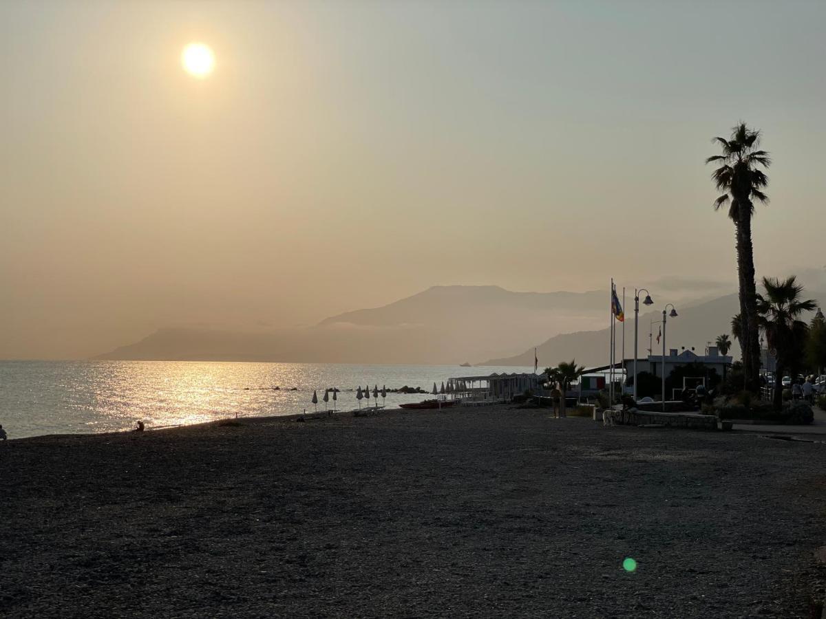 Appartamento Villa Rita A 100 M Dal Mare! Vallecrosia Exterior foto